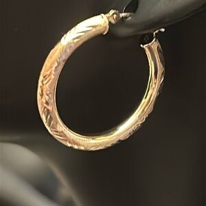 14kt & 10kt real yellow gold earrings.
